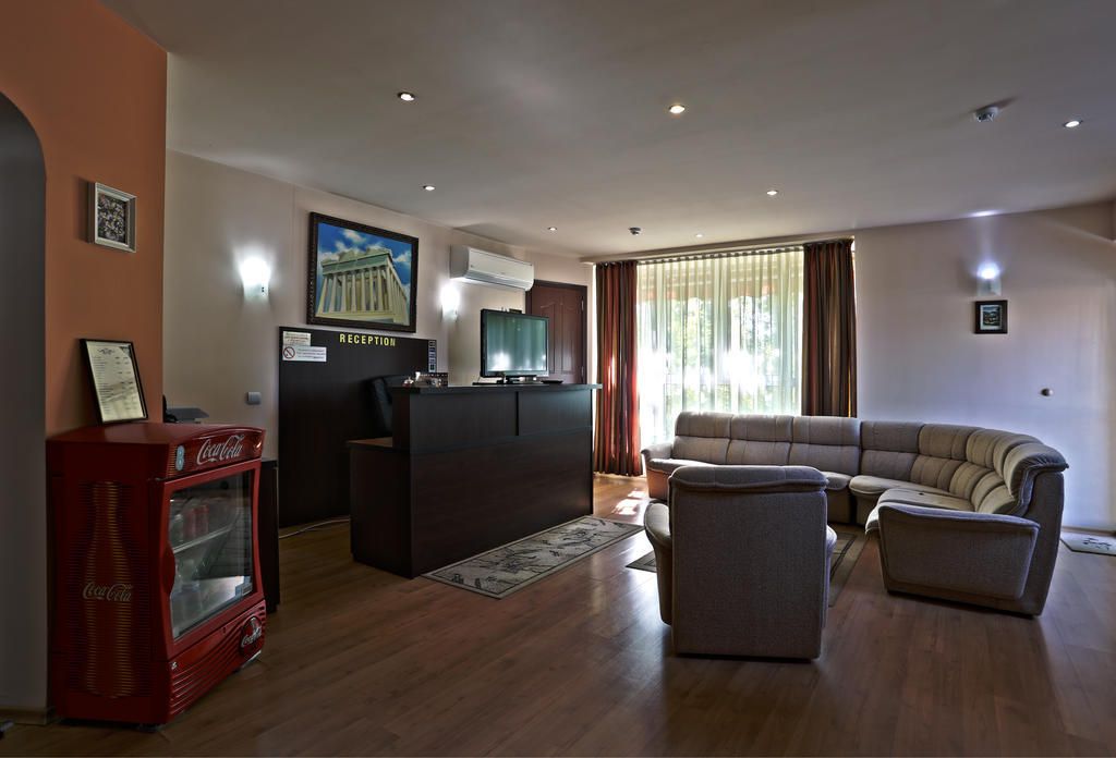 Acropolis Hotel Пазарджик Экстерьер фото
